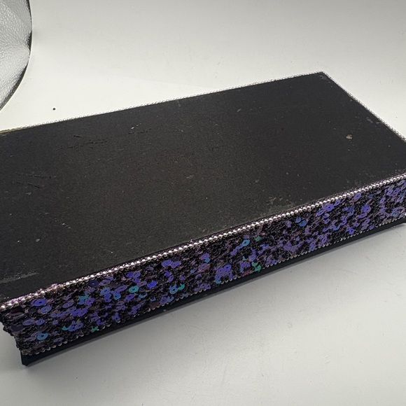 Mermaid Sparkle and Black Bead Colored Jewelry Box, silver rim. - Picture 5 of 6